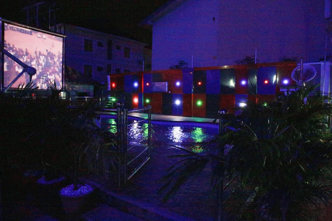 Western Dreams Hotel Abuja Exterior foto